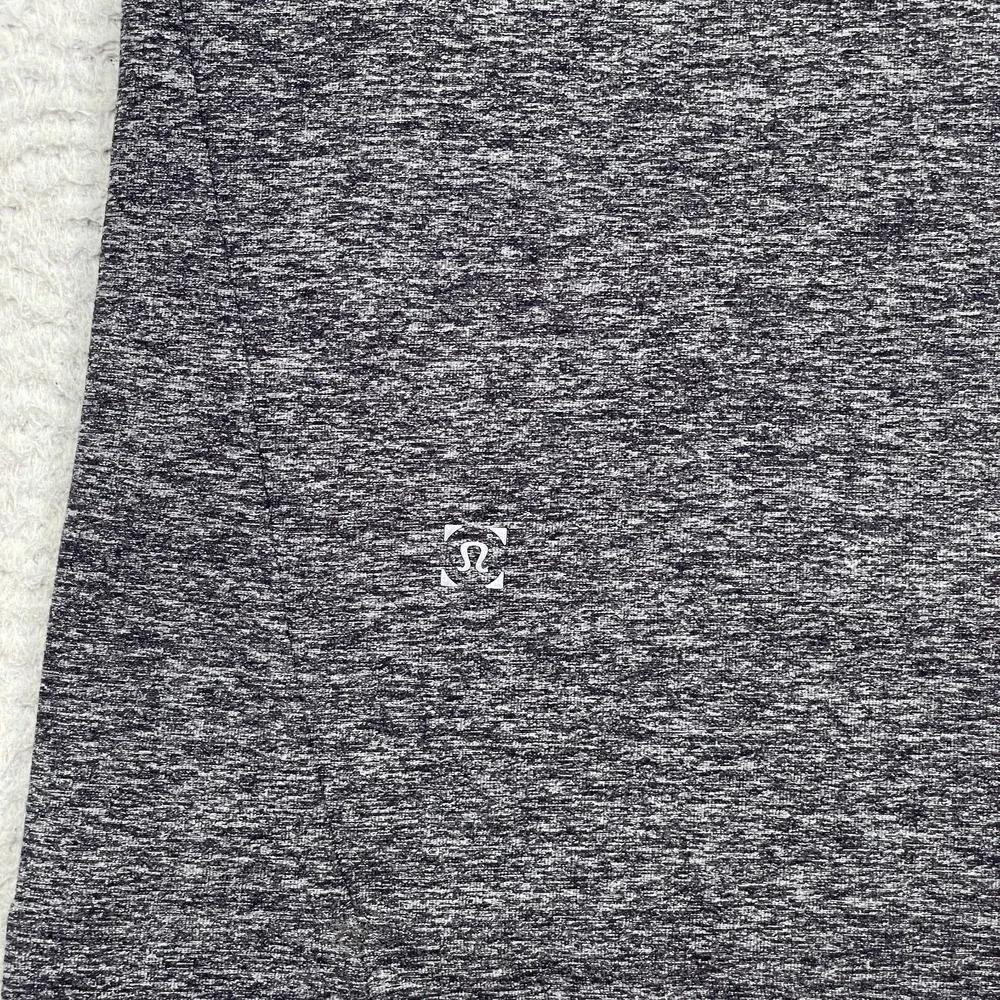 Lululemon Athletic Shirt Men's Size XL Gray Crew Neck Long Sleeve LM3ANASZ40418 - Picture 6 of 7